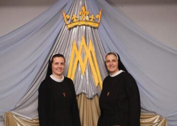 Slavlje polaganja doživotnih zavjeta dviju sestara u Mostaru