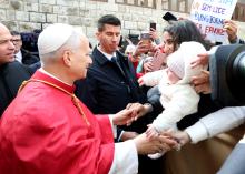 Papa zabrinut za stanje na Bliskom istoku, traži što skoriji prekid vatre