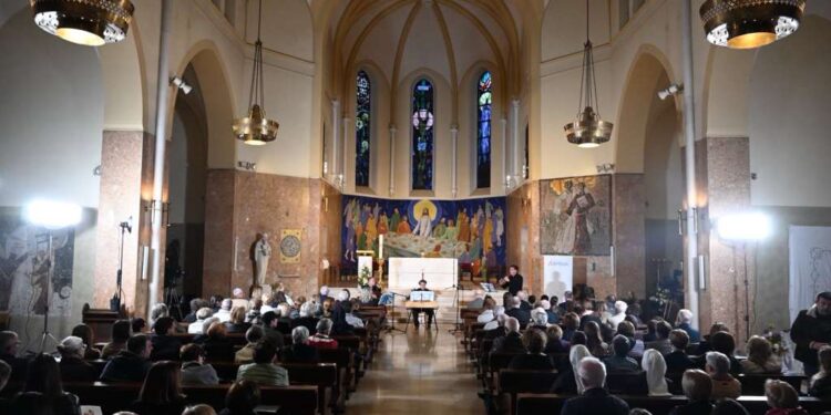 Održan Napretkov Uskrsni koncert u izvedbi ansambla Camerata Garestin u crkvi Svetog Ante