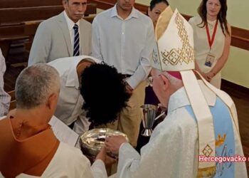 U Međugorju kršteni i krizmani mladići hinduističkog podrijetla iz Kanade