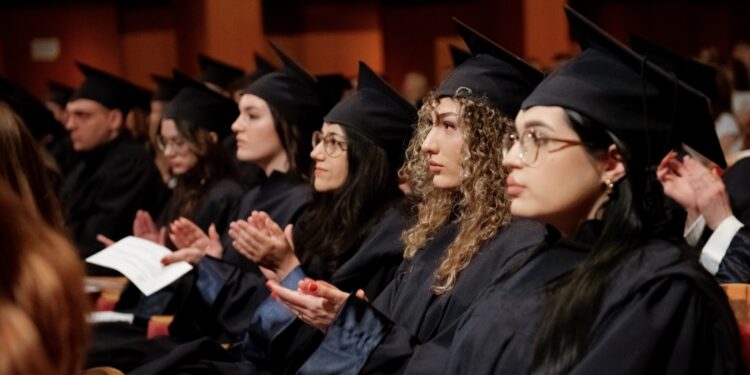 Svečano promovirano 68 diplomanata Filozofskog fakulteta SUM-a