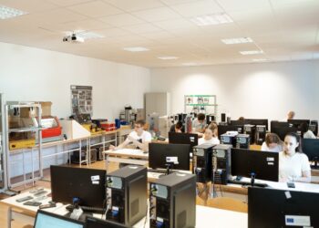 FSRE otvorio inovativnu sobu za virtualnu stvarnost i digitalno učenje